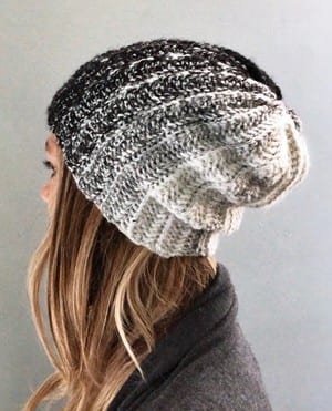 crochet slouchy hat pattern - winter hat - beanie crochet pattern - amorecraftylife.com #hat #crochet #crochetpattern
